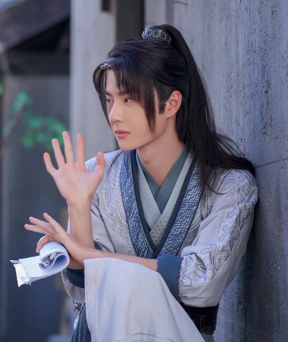 gremlinyibito's tweet photo. I miss wang yibo as xie yun https://t.co/BES2vdnxV9