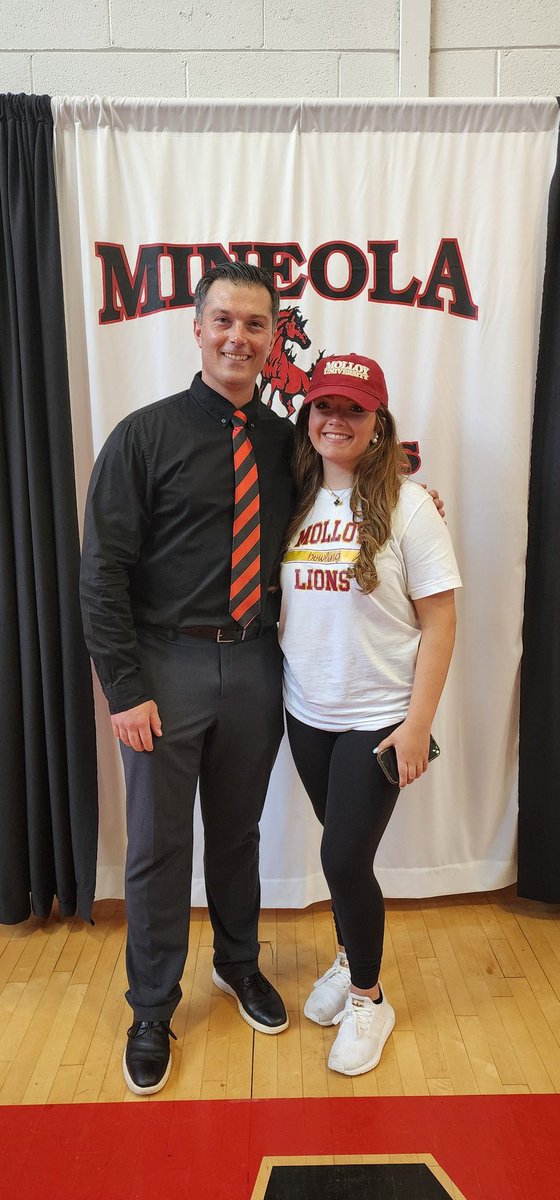 Signing Day and Art Awards at Mineola High School. Michaela, we are so incredibly proud of you and  all that you have accomplished on and off the lanes! Congratulations to you and to all the Mineola HS athletes! Best wishes today, tomorrow and always! 🎳 #MineolaProud