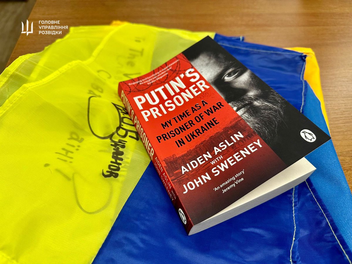 🤝 Кирило Буданов зустрівся з Ейденом Асліном ― воїном, що пережив полон і написав книгу «В’язень путіна»   🫡 Начальник @DI_Ukraine @ChiefDI_Ukraine зустрівся з воїном Міжнародного легіону ГУР МОУ, британцем Ейденом Асліном. 🔗 gur.gov.ua/content/kyrylo…