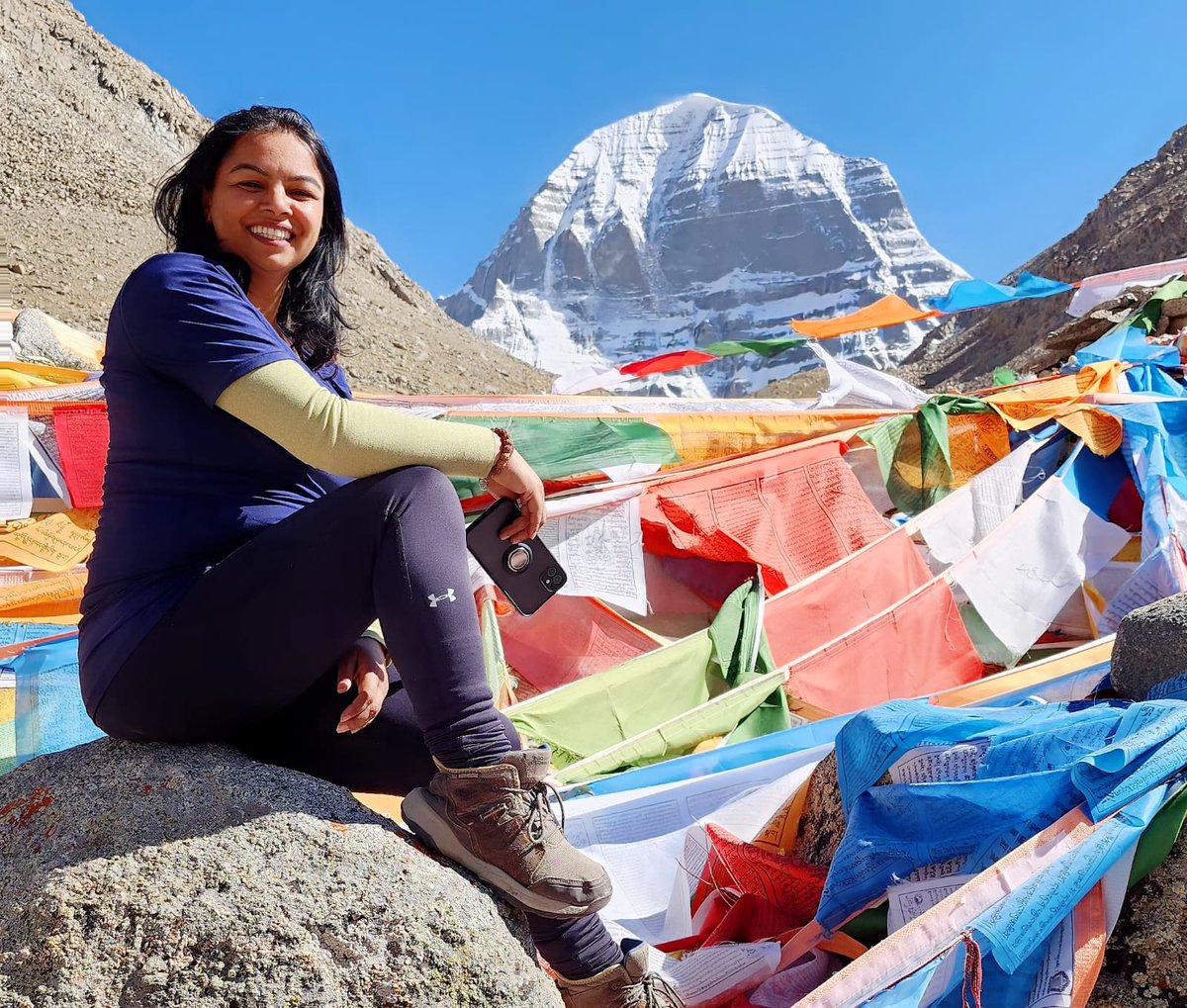 कैलाशको काखमा 
#mountkailash #kailashmansarovar #dreamchaser