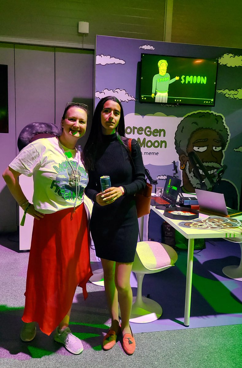 Thanks @NFCsummit  for another great event! What an amazing time I had! 👏

Got to meet up with my amazing friends Helga and Louis (and OG @WomenTribe_nfts holders!) and they're building this really fun token @FreeMoonMeme! 👀

#NFC #NFT #NFTCommuntiy