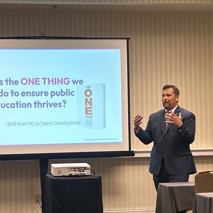 swplains's tweet photo. Increasing Coaching Capacity Through Innovation and Learning #USAKS24 @swplains @CEverettEdD #engage2learn #eSuite @KimberlyMauk @SuptMrE https://t.co/2nh85Rlm8u