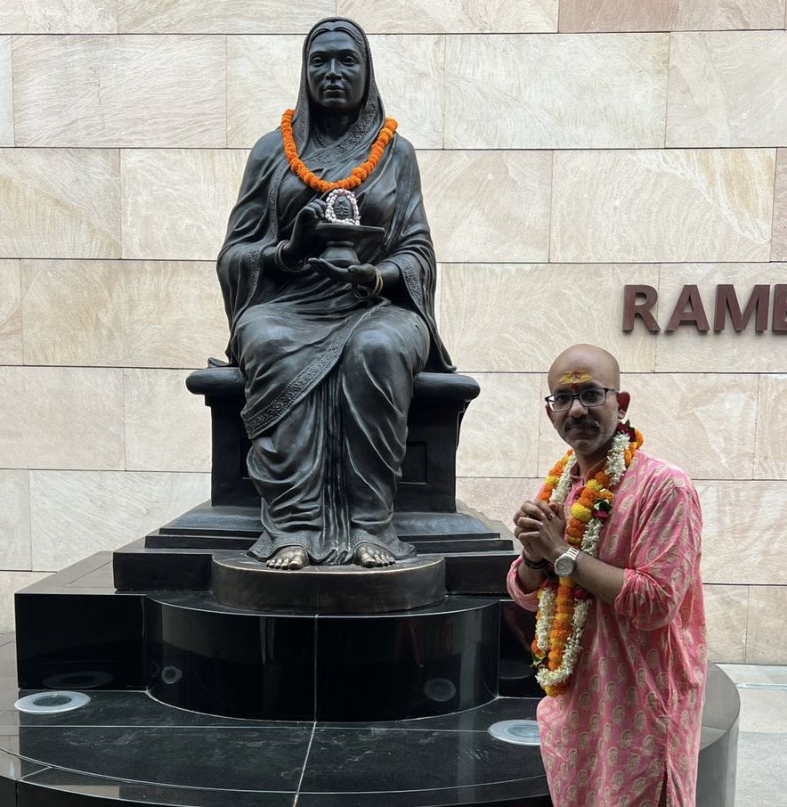 Why we have Rani Ahilya bai Holkar’s statue at Kashi Vishwanath Corridor? Because what she has done in one lifetime for bhartiya temples ecosystem is phenomenal. She was an astute queen and quite adept in handling court matters, she was best known for being the pioneer, builder