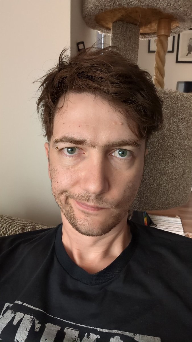 Vian Esterhuizen tweet media