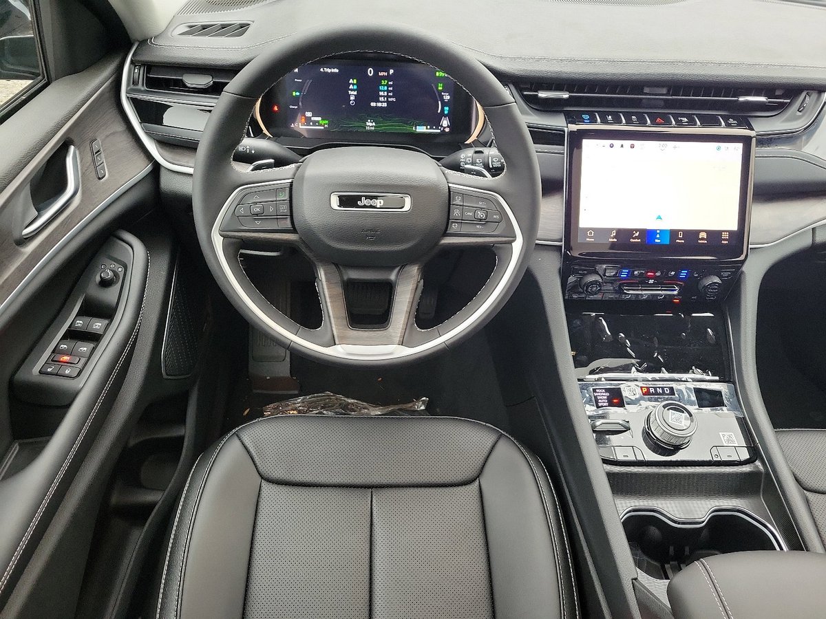 LectriumEVs's tweet photo. Meet the Jeep Grand Cherokee 4xe 2024

✅Brand New
✅Electric Range of 25 mi
✅375hp
✅$58,934 - after potential saving
✅In Pennsylvania

https://t.co/uonpjaRgnv

#Jeep #GrandCherokee
@lectrium https://t.co/NfuDccfqQk