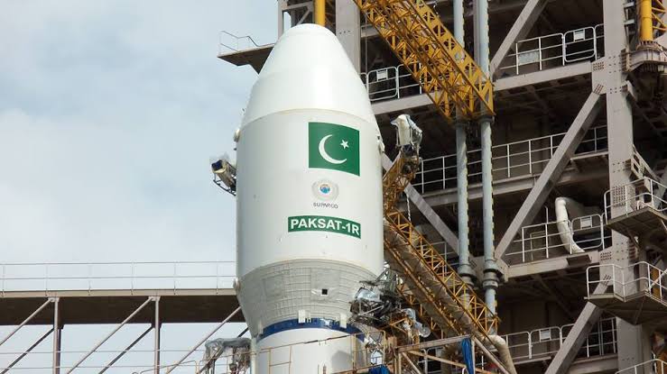 Optimistic__Chz's tweet photo. #PAKSATMM1 communication satellite successfully launched.
Launch of Pakistan's Space Satellite Pak Satellite MM-1 from #Xichang Space Centre, #China

#Pakistan #Satellite #PAKSAT #PAKSATMM1
#communication #communicationsatellite
🇵🇰🇨🇳 https://t.co/WMr3muNszo
