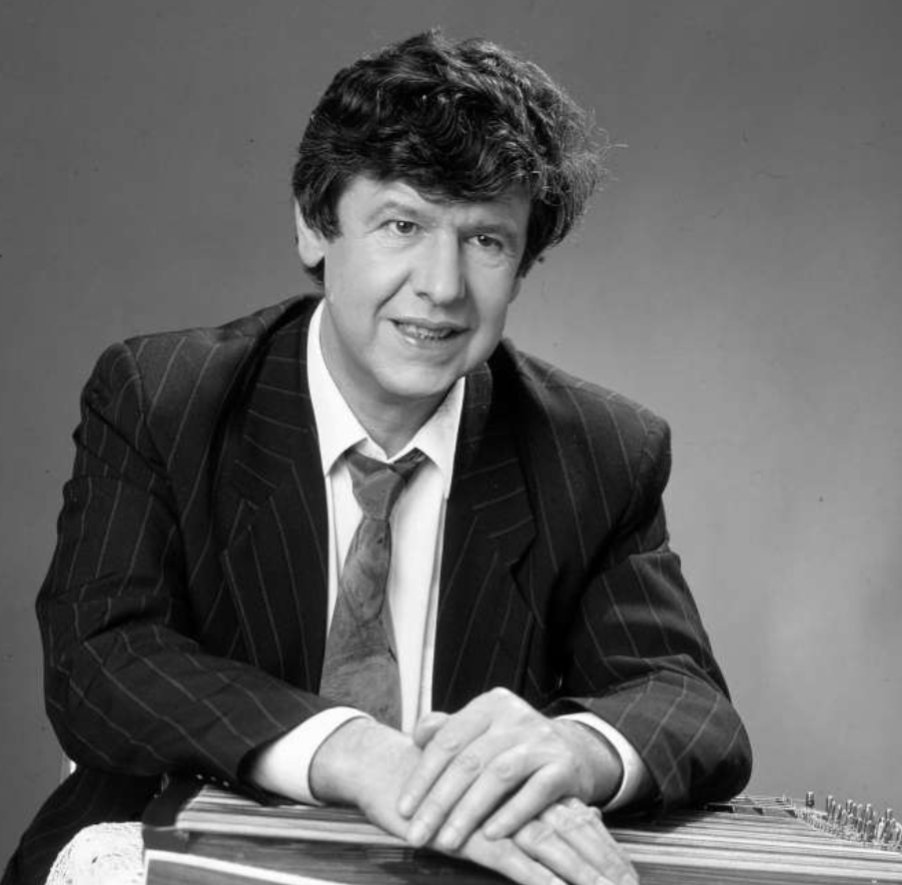 andrej karoli tweet media