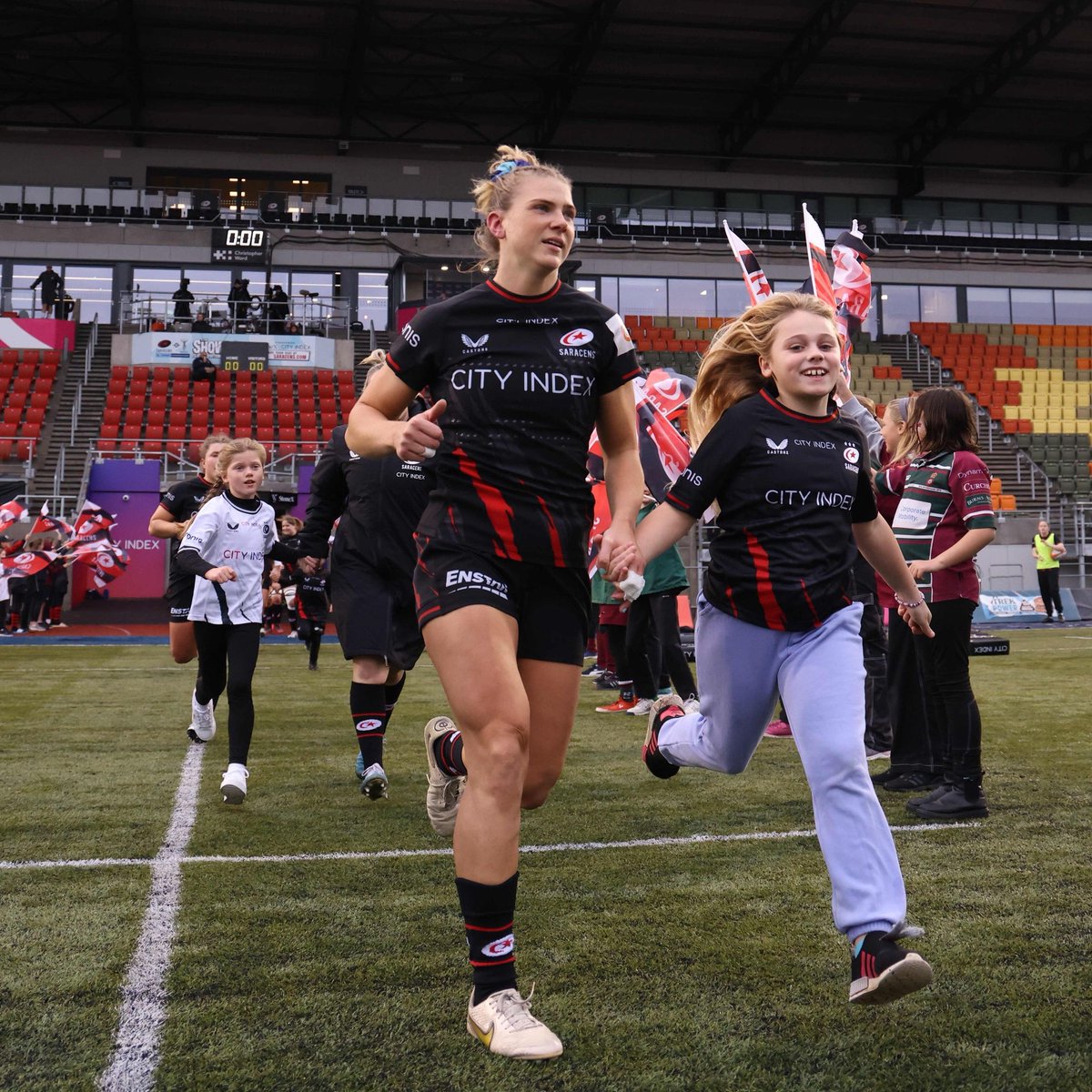 Want the chance to run it with your heroes at next weekend's semi-final? 😍 Register now for your chance to be a mascot next Sunday. 👇️ 🖱️: bit.ly/3UYjWVz #YourSaracens💫