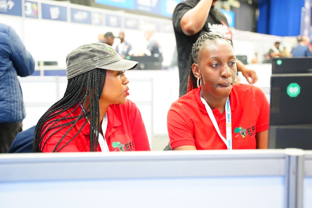 EFFSouthAfrica's tweet image. DSG @mailola_poppy at the IEC National Results Operations Centre checking the status of total votes counted per municipality. #2024IsOur1994