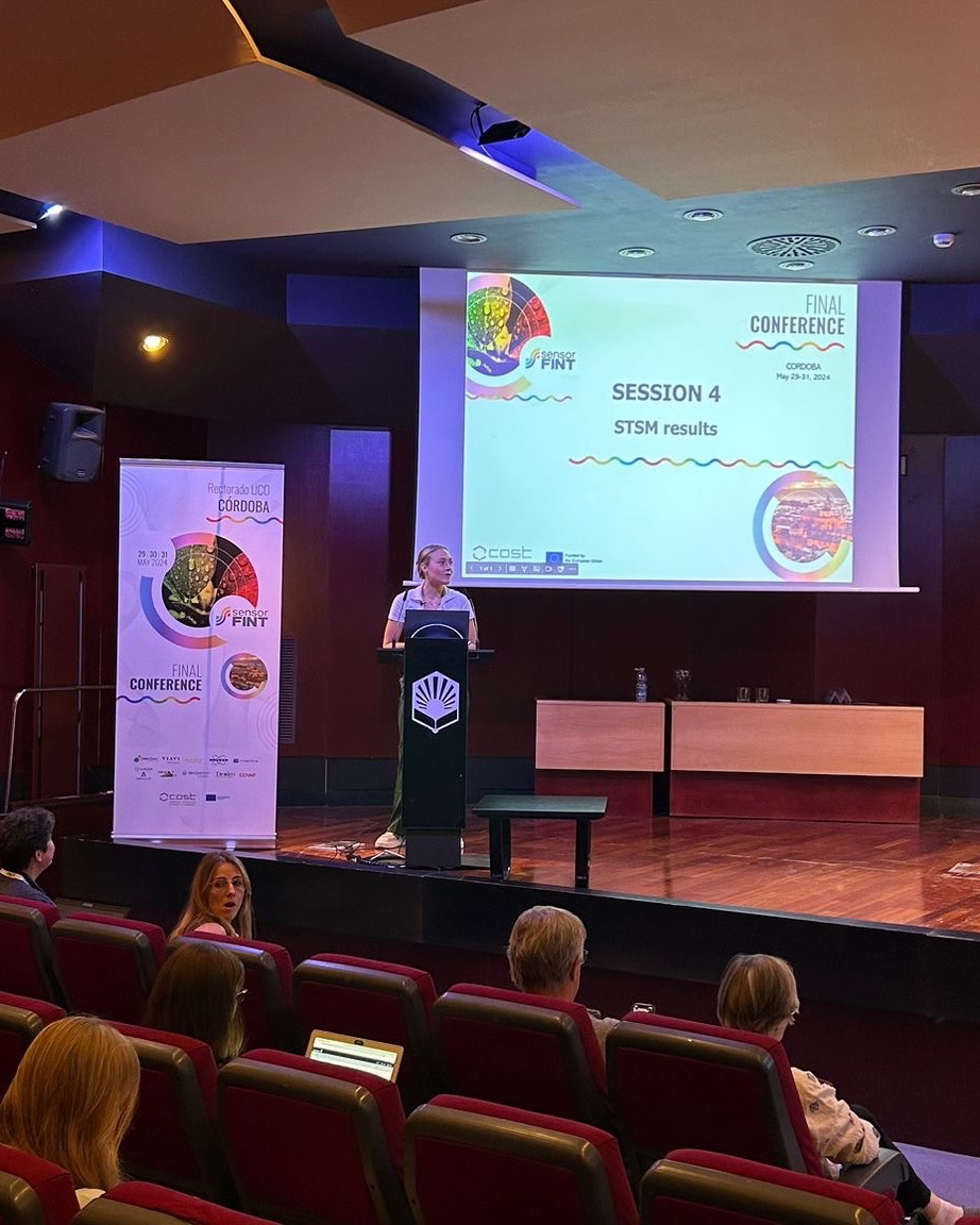 sensAIfood's tweet photo. 🗣️Presentations of the STSM results #sensorFINTFinal
▪️C. Pretorius. Investigating the Effect of Refining Time on Dark Chocolate Particle Size using NIR Spectroscopy
▪️Gonçalo Guedes / A Hyperspectral Inspection System to Classify Corks Surface
Treatments Homogeneity https://t.co/Gu2YGXdZZc