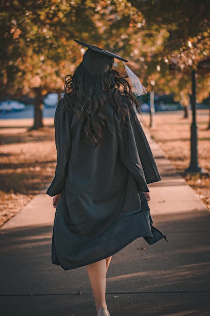 As teachers we went to University🎓 in order to enter the profession.
But if there was another root or career pathway that meant you could have bypassed University would you take it?🤔

ow.ly/qO8q50RY75q

 #TeacherLife #CareerPath #AlternativeEducation