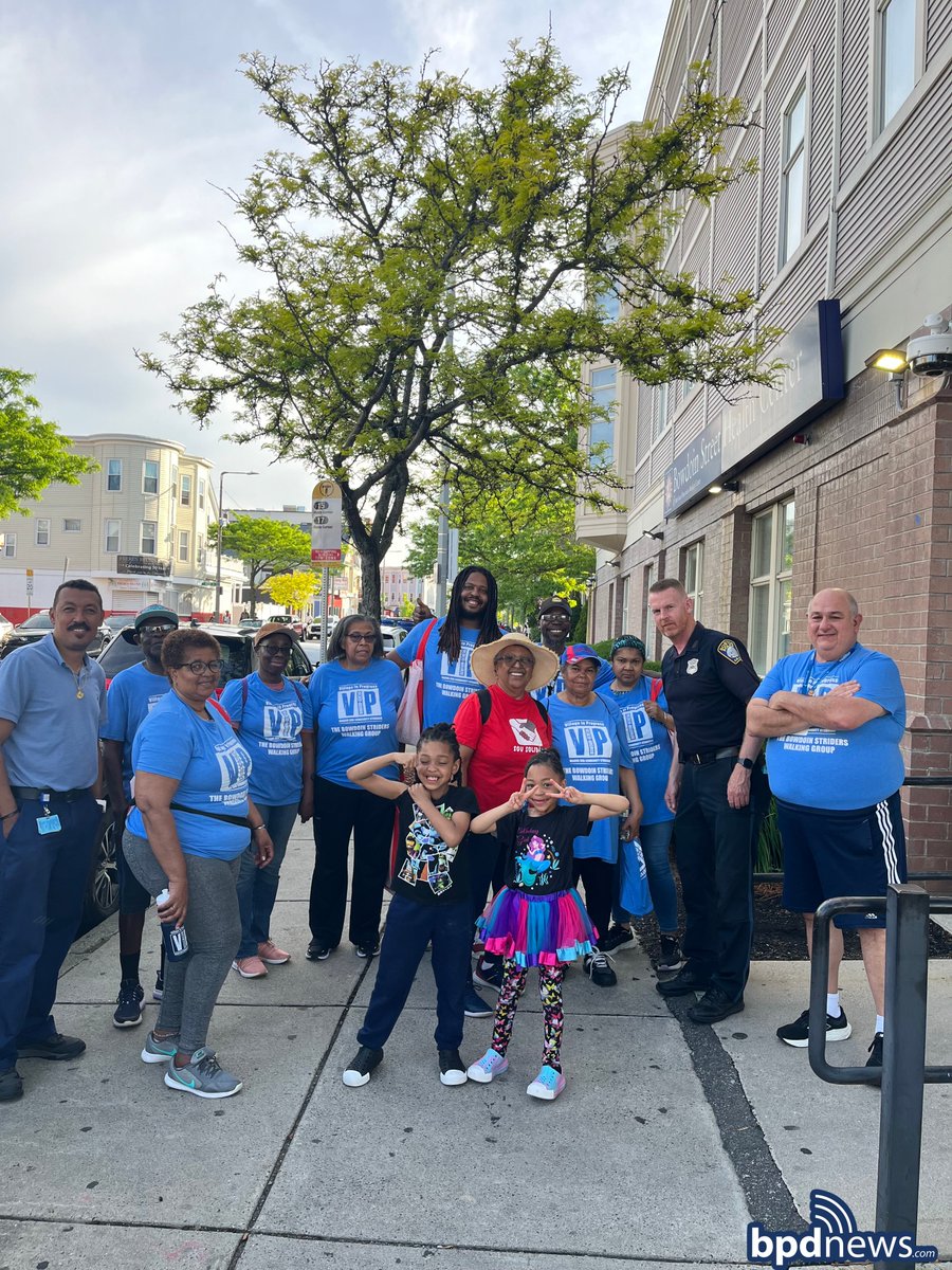 BPD in the Community: District C-11 Starts Thursday Night Walking Group police.boston.gov/2024/05/30/bpd…
