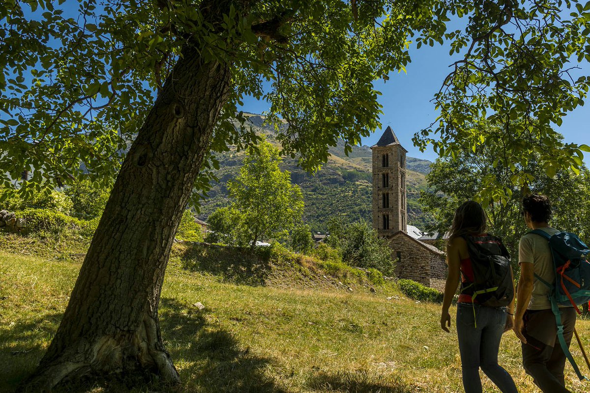 🤔 Coneixes el Romànic de la @valldeboi? Descobrir el conjunt romànic és el pla perfecte per gaudir d'un cap de setmana únic.