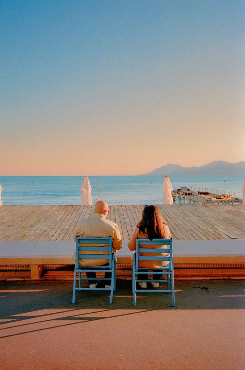 AlexKittoe's tweet photo. Last light over Cannes 🎞️ https://t.co/7wkamfnyHN