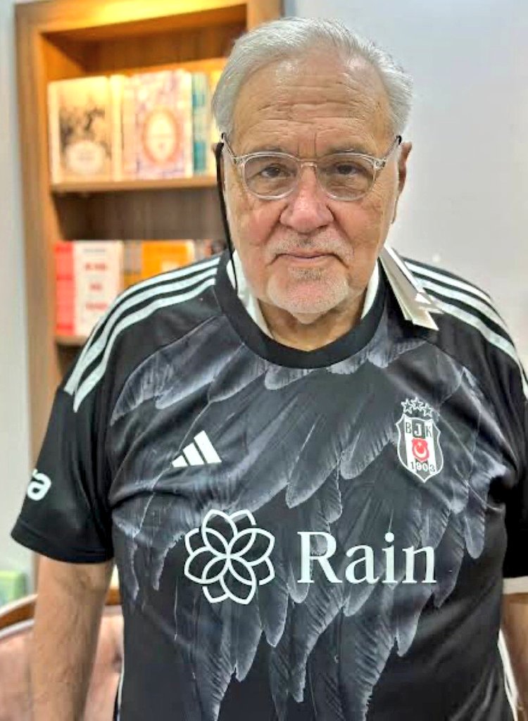 İlber Ortaylı: 'Beşiktaş bu ülkenin temel taşıdır. Ne mutlu ki Beşiktaşlıyım.'