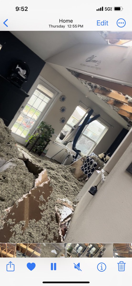 Sarahlemus's tweet image. Texas #tornado  one moment your out eating pizza and the next you come home to everything gone💔🥹🙏🏽 #TempleTx