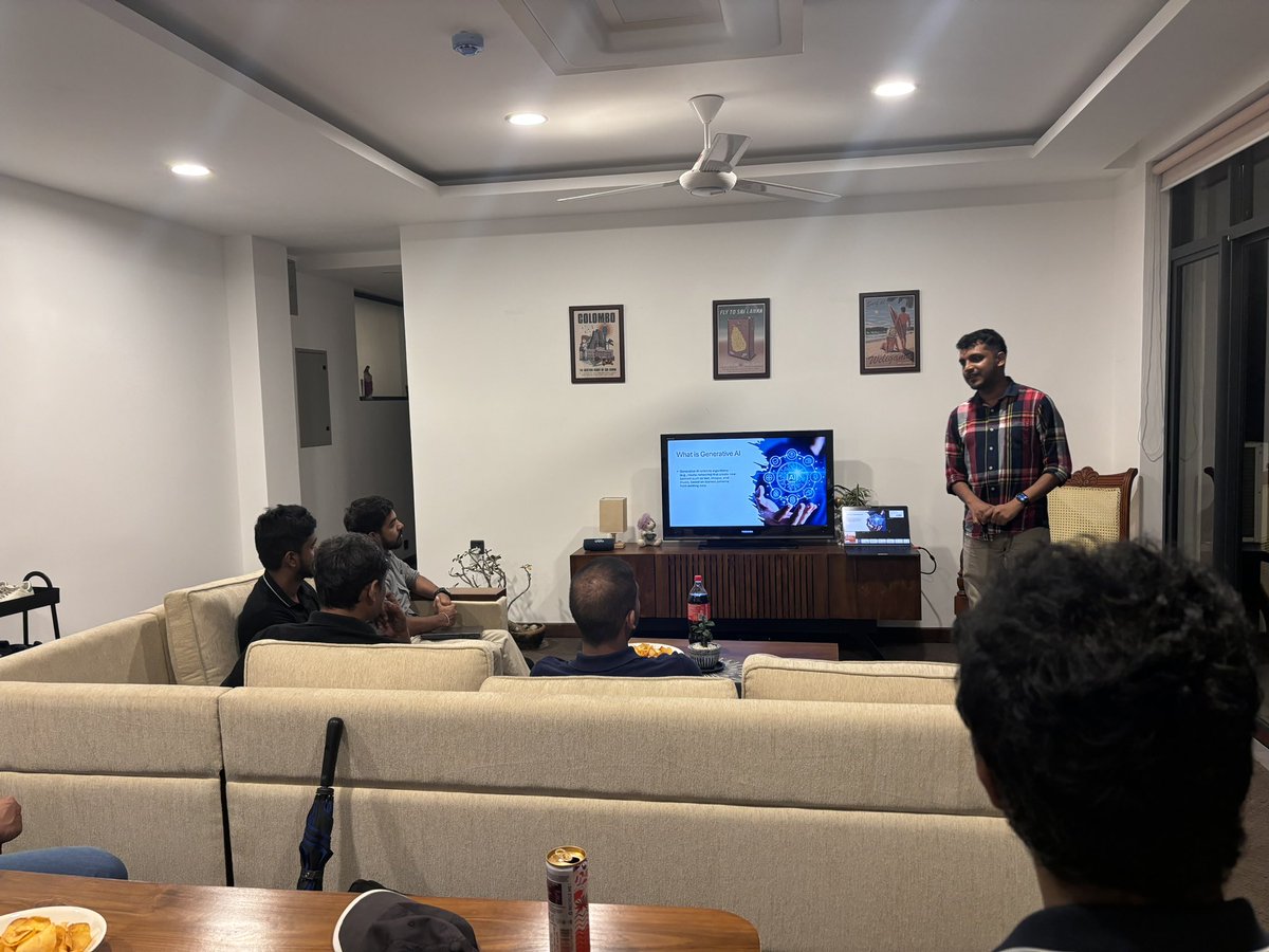 FlutterCMB's tweet image. Flutter Talks: Edition 1 is happening! It’s our coziest event yet! We’re so excited to see the Flutter community in Colombo, Sri Lanka grow 😍 !
#flutter