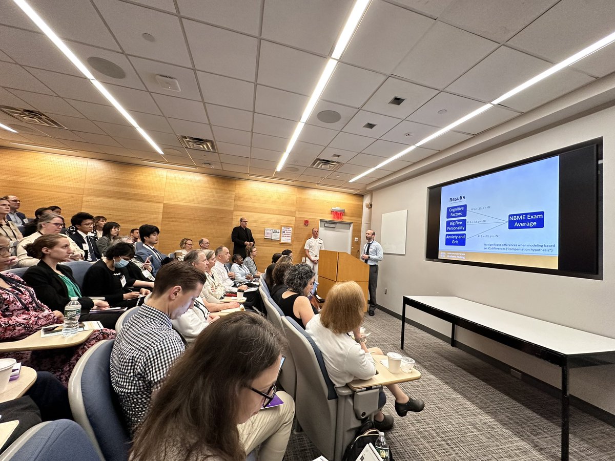 Assessment oral presentation session at <a href="/TheNEGEA/">TheNEGEA</a> is a packed house, with fantastic presentations from #NEGEA2024 colleagues!