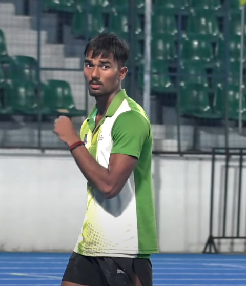 befikramusafir's tweet photo. Yugendran of Tamil Nadu becomes second-ever Indian to jump the 5.20m mark in men's pole vault.
He went for the National record of 5.32m but couldn't cross it.
Another promising young pole vaulter added to the list.
#IndianAthletics #IGP2 #Athletics https://t.co/KRTWXIFmsj