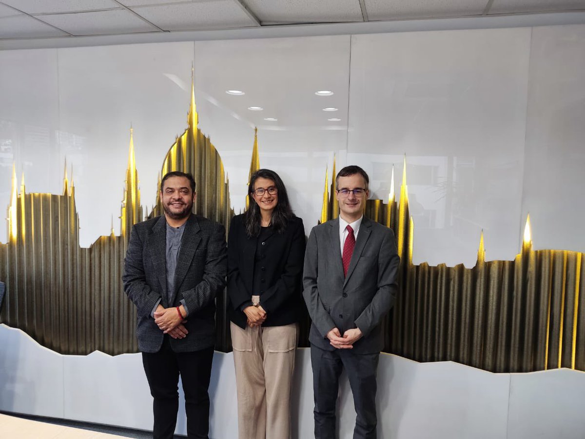 🇪🇺Reunión con el Embajador de Hungría 🇭🇺Miklós Tamás Paczuk, Lourdes Ordoñez estudiante de Phd de la Universidad MATE🇭🇺 y Pablo Jácome, Director Regional #INBARLAC, para coordinar investigaciones con 🎋🎋en la Costa y Amazonía de Ecuador. @INBARofficial @UEenEcuador @luordonezOl