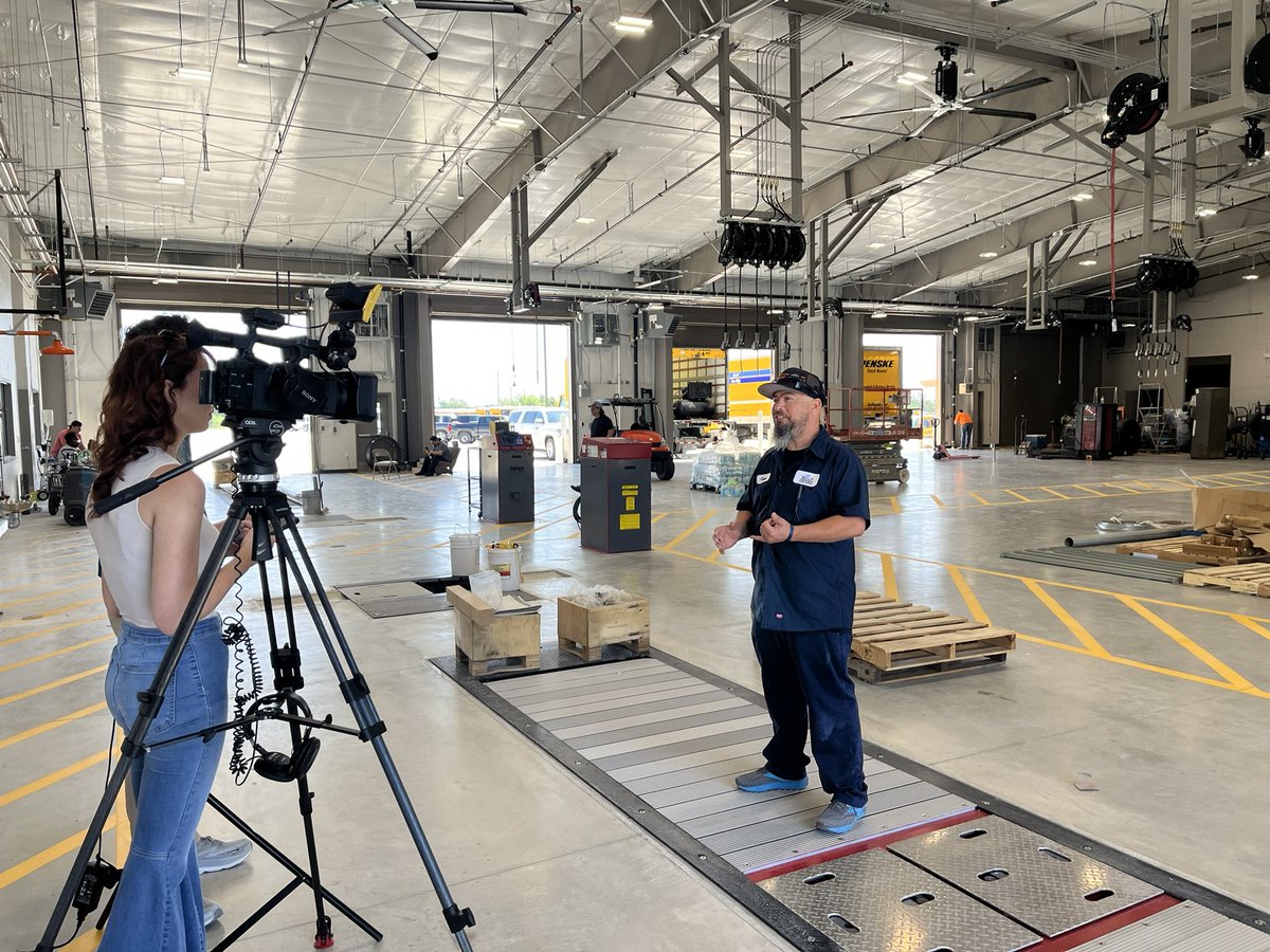 Thank you @KBTXNews and @theeagle for touring our Ruby Haliburton Auxiliary Complex. We are thankful to our voters who supported this in the 2020 Bond. @BryanISD @GCarrabineBryan 

kbtx.com/2024/05/30/sta…

 theeagle.com/news/local/rub…