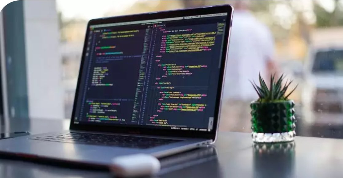 TweetantA's tweet image. #Coders 4.0

@MistralAI a lancé #Codestral son 1er modèle d’#IAGen de code en même temps que sa nouvelle licence de non-production, ce qui permet aux développeurs d’utiliser le modèle à des fins de recherche et de tests mais exclut toute utilisation commerciale.…