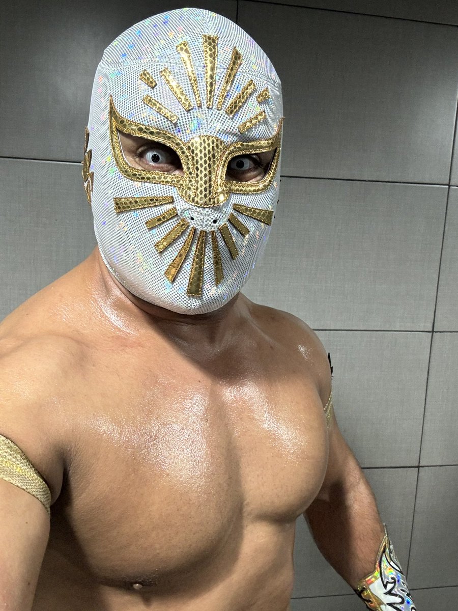 Gracias mi gente hermosa de Los Ángeles CA nos vemos pronto 👍🏾 primero Dios 🙏🏽 hoy nos vemos en Veracruz, México hay te voy 🤗 gracias @AEW @njpwworld @CMLL_OFICIAL