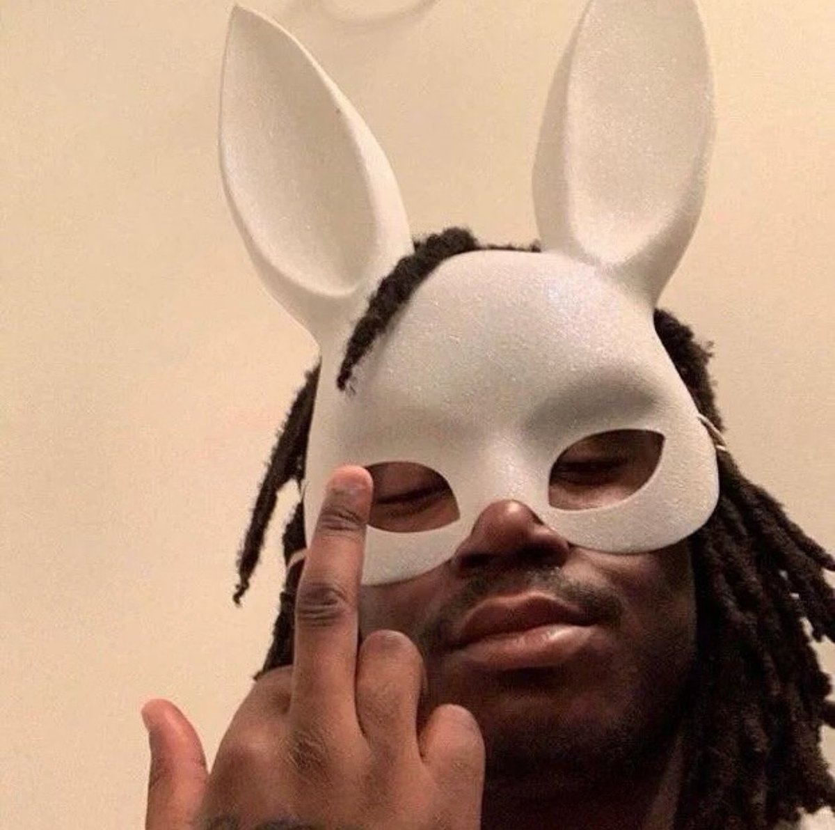 CaptainDropTop's tweet image. happy 25th to LUCKI 💚💚