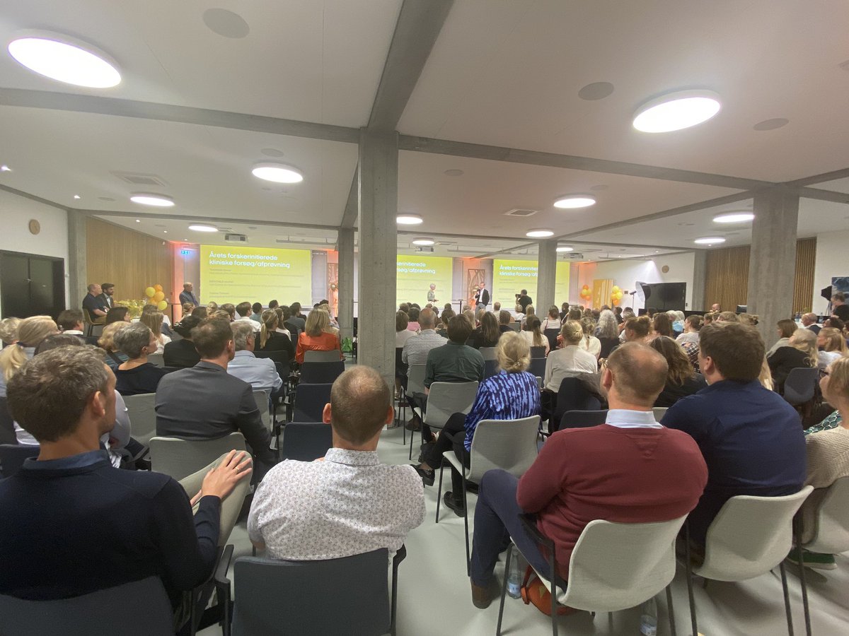 Fuldt hus til fejringen af Danmarks bedste kliniske forsøg og afprøvninger 2024 👏🎉🪩

Stærkt 🤝 ml. <a href="/Medicoindustri/">Medicoindustrien</a>, <a href="/laegeforeningen/">Lægeforeningen</a>, @LVS_Videnskab, @LifDK, <a href="/DanskePatienter/">Danske Patienter</a> <a href="/TrialNation/">Trial Nation</a>, @pharmadanmark, DASYS og DSF, hvor vi hylder ildsjælene bag afprøvinger og forsøg #dkpol