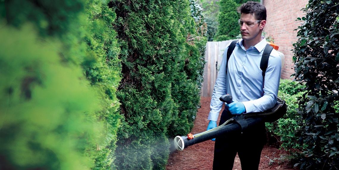 What’s the best way to provide your clients with effective mosquito control? 🦟

Lisa Eppler, Syngenta technical services representative, shares her insights on mosquito behaviors, life cycles and treatment options. Read her recommendations: bit.ly/4dzl2Q8