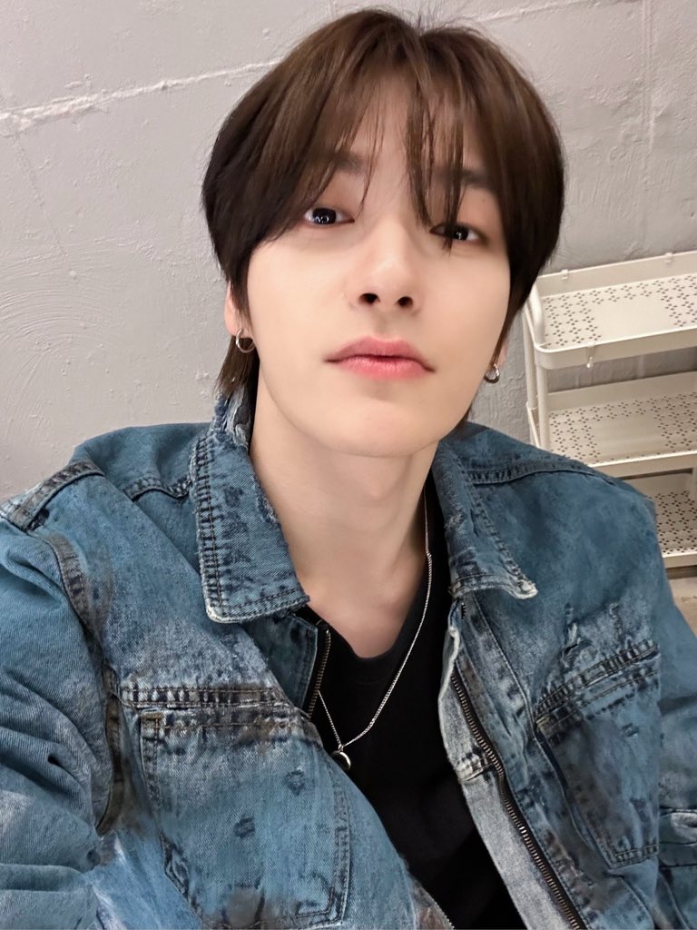 [#위시]

목요일 끝! 수고했어☺️

#EPEX #이펙스 #WISH #위시 #곽다윗 #다윗 #다위시