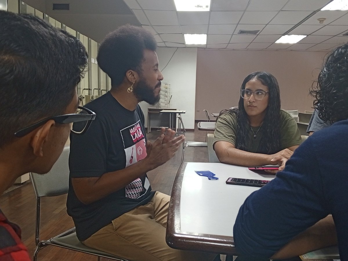 GuarenasEs_'s tweet image. Momentos de clases en el museo de  #BellasArtes un ecosistema lleno de mucha sabiduría.

#Blockchainn #Hive #web3
#Caracas #Venezuela