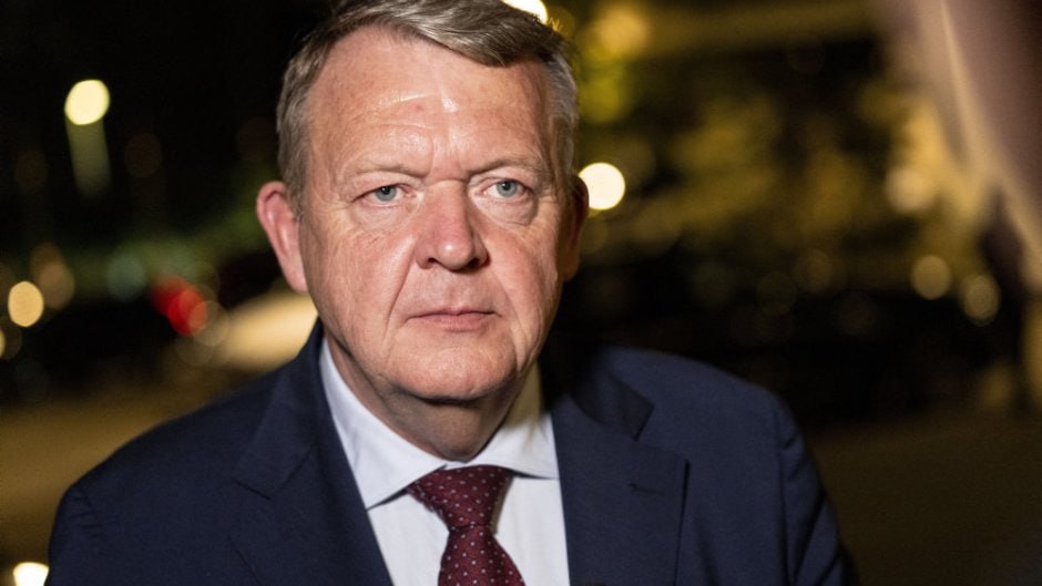 Danish Foreign Minister Lars Løkke Rasmussen has stated that Ukraine will be able to use Danish F-16 fighters to strike military targets on Russian territory. 'Part of the border is actually the front line. Therefore, it will be very difficult for the Ukrainians to defend