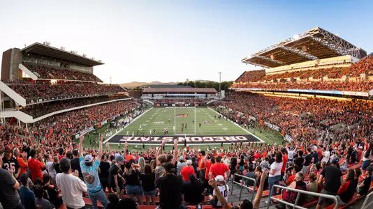 I’ll be in Corvallis this weekend to kick off my OV season. Super excited to get down there!! #GoBeavs @Coach_Chance