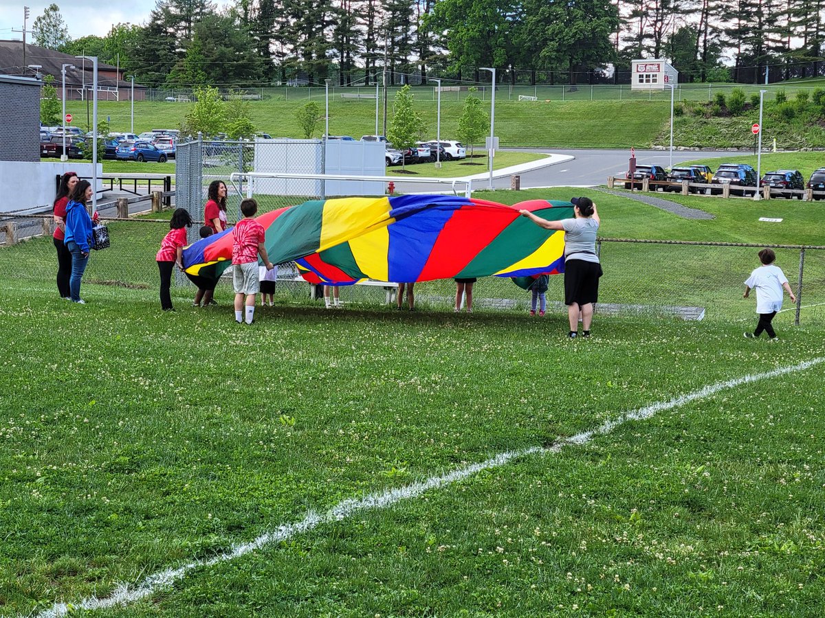 JBouchardBethel's tweet photo. Unified Field Day is in full swing!! https://t.co/QDxsjGMeQr