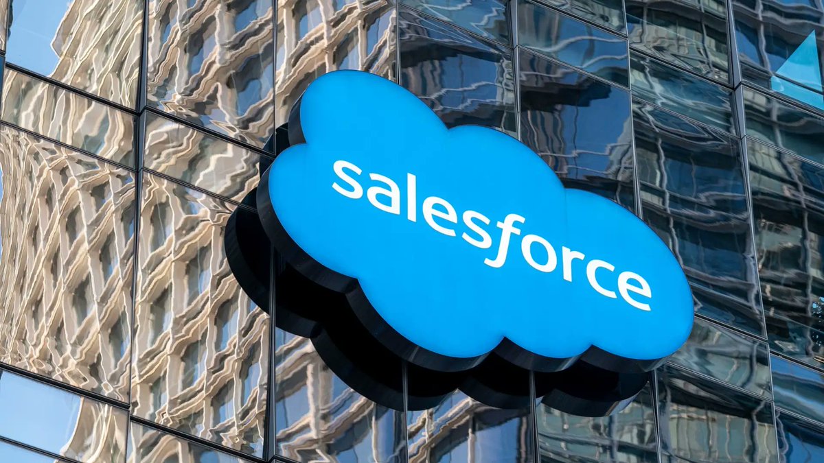 $CRM IS DOWN 18% TODAY ❌

THIS IS MY SALESFORCE $CRM VALUATION IN 3 MINUTES.

ASSUMPTIONS:
LTM Revenue: $35.743B
5Y Revenue CAGR: 9%
2029 Adj Profit Margin: 27%
2029 PE Ratio: 22
Shares outstanding: 0.985B
Shares reduction: 1%/year

VALUATION:
Q1 2029 $CRM SHARE PRICE =
35.743 *