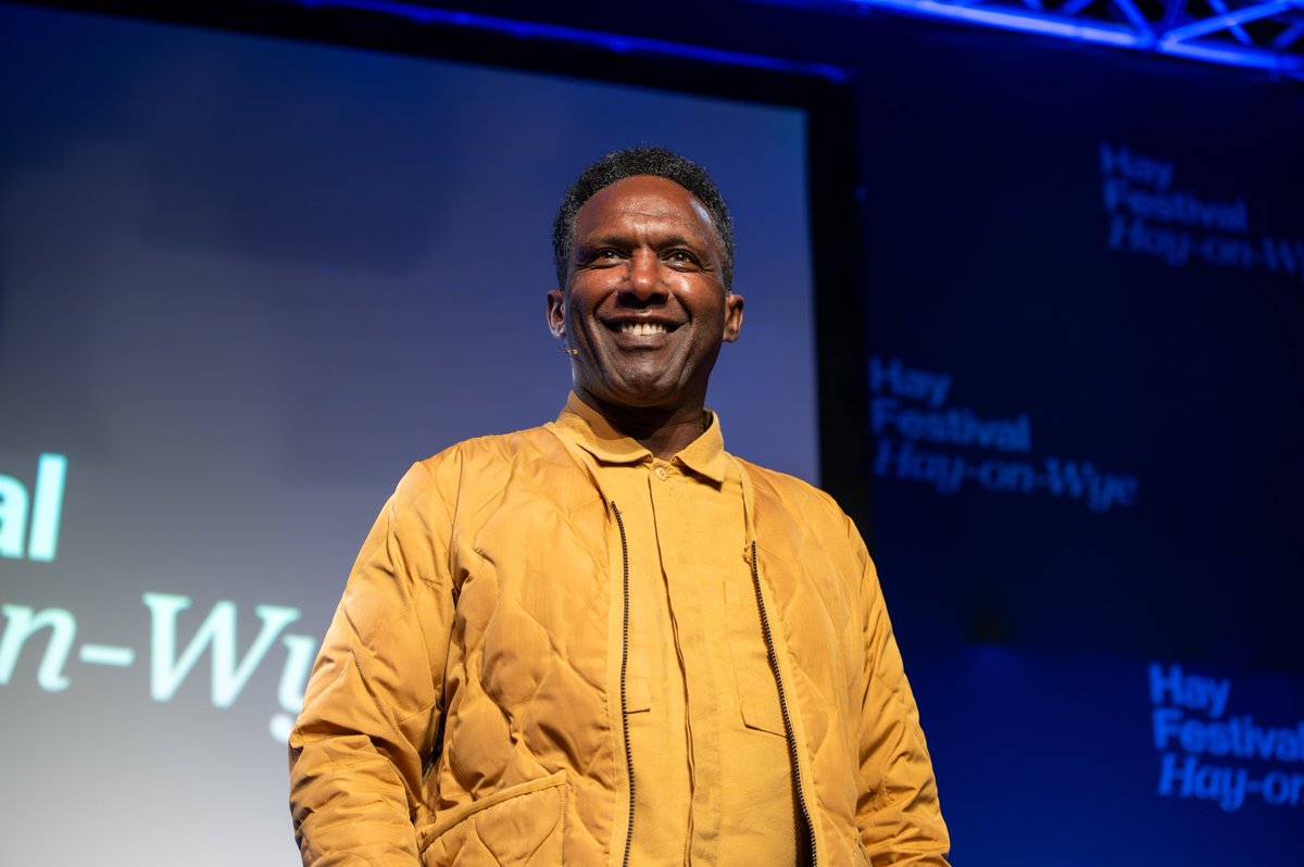 Hay Festival tweet media