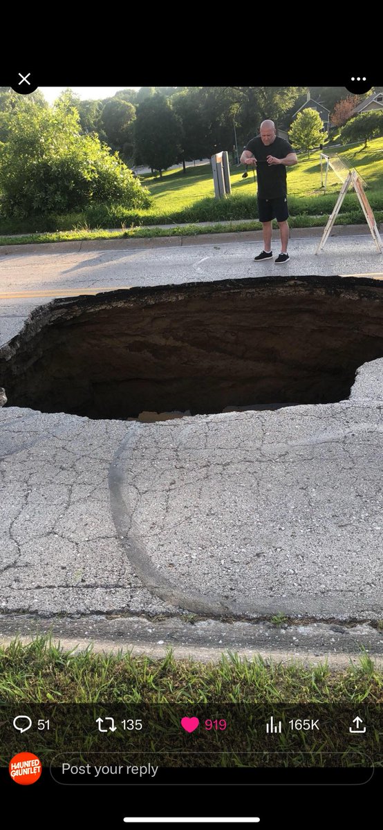 hauntedgauntlet's tweet photo. A portal to hell opened up right in the heart of Gifford Park… I used to live across the str33t. It’s where we made Mutants of Omaha @M34NSTR33T https://t.co/BPdooq7WIF