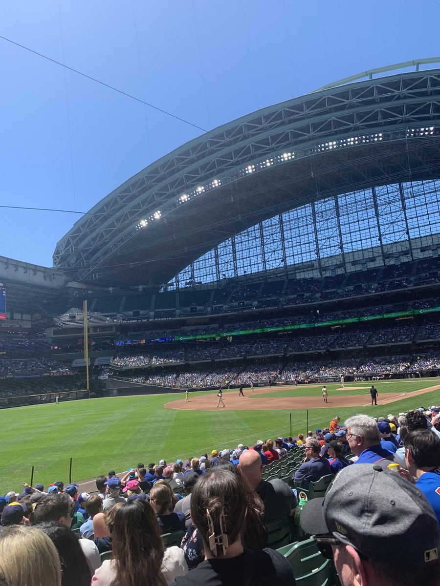 drewf724's tweet photo. Paying the bills up in Wrigley North. Cubs in 4 @DOM_Frederic https://t.co/itocxnBPDp