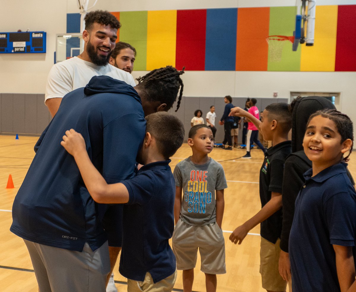 BGCHartford's tweet image. It's not every day you get to play football with @UConnHuskies football team! We loved having members of the team stop by for a skills academy with our members! Thank you to @BleedingBlueNIL  for making this day possible! #greatfuturestarthere