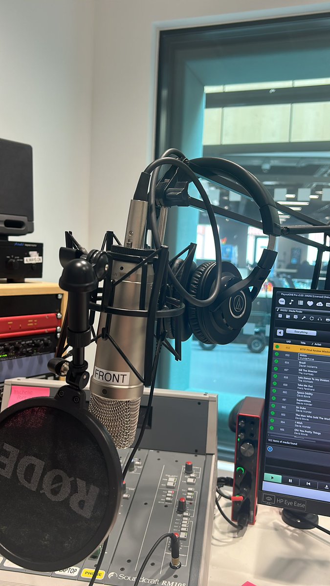 Back on <a href="/moore_radio/">Moore Student Radio</a> 4-5 today, listen here: player.aiir.com/john-moores-un…