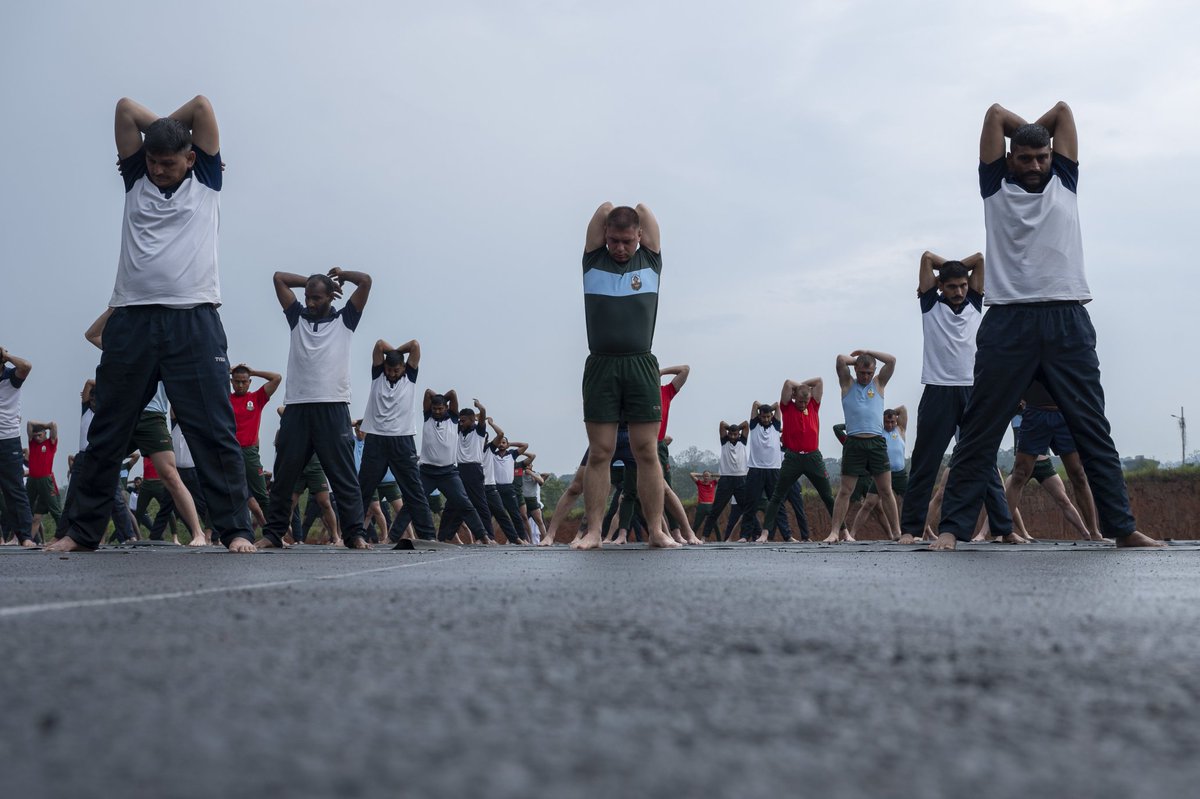 COM6BLB's tweet image. #SHAKTI 2024 [1/6] : Acculturation

Arrivés le 13 mai, les cadres et légionnaires de la #13DBLE avec leurs renforts interarmes du #3RAMa et de la #6BLB, ont développé la connaissance mutuelle avec le partenaire Indien, en vue de parfaire par la suite leur interopérabilité.