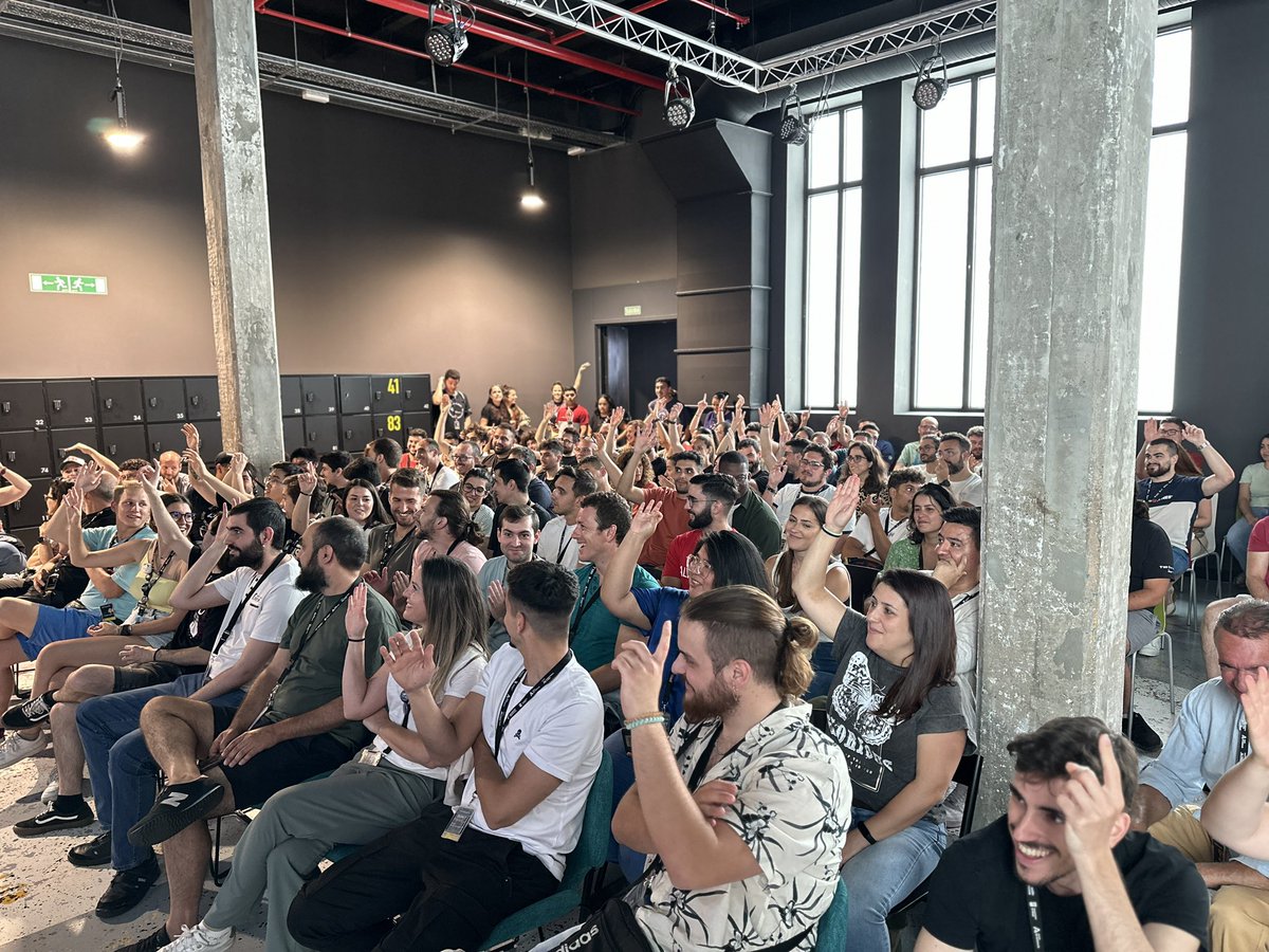 42malaga_ft's tweet photo. Hoy tenemos el placer de tener en el campus de @42malaga_ft a @midudev, creador de contenido con más de 15 años de experiencia en el sector #code.

Tiene casi 500k seguidores en Instagram y 260k en YouTube y, con 140k en Twitch, es el canal de habla hispana N°1 en esta categoría. https://t.co/4fHJRHPVDJ