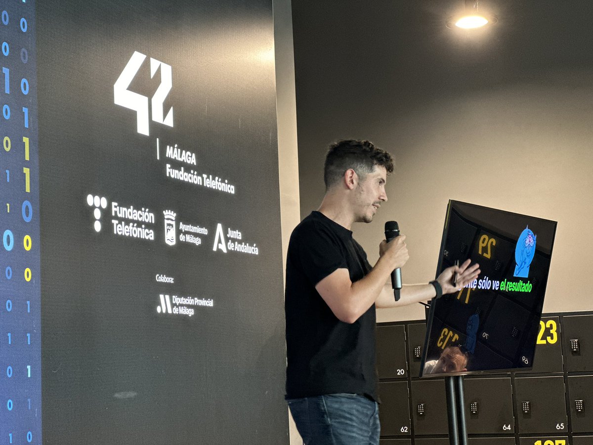 42malaga_ft's tweet photo. Hoy tenemos el placer de tener en el campus de @42malaga_ft a @midudev, creador de contenido con más de 15 años de experiencia en el sector #code.

Tiene casi 500k seguidores en Instagram y 260k en YouTube y, con 140k en Twitch, es el canal de habla hispana N°1 en esta categoría. https://t.co/4fHJRHPVDJ