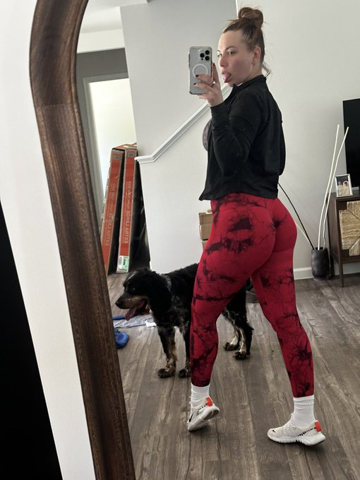 Got cute for the gym and didn’t even see my crush https://t.co/Yk7a4m9Xzi
