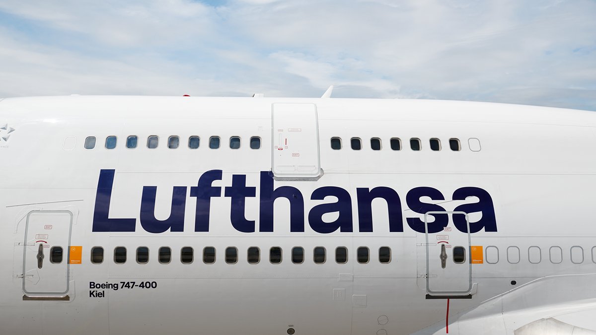 Have you ever wondered the meaning of Lufthansa? “Luft” means “air” in German, and “hansa” is a Latin term meaning "guild", most commonly used to reference communities from the medieval era.☁️✈️