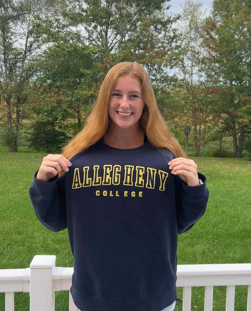 Haven't joined the Class of 2028 yet? Our extended enrollment deposit deadline is June 1, which is only a few days away! ✨ Commit to a college that changes lives at go.allegheny.edu/class-of-2028 ✨ 📷 Erin Lowthert, Class of 2028 #collegebound #collegedecision @GoToAllegheny
