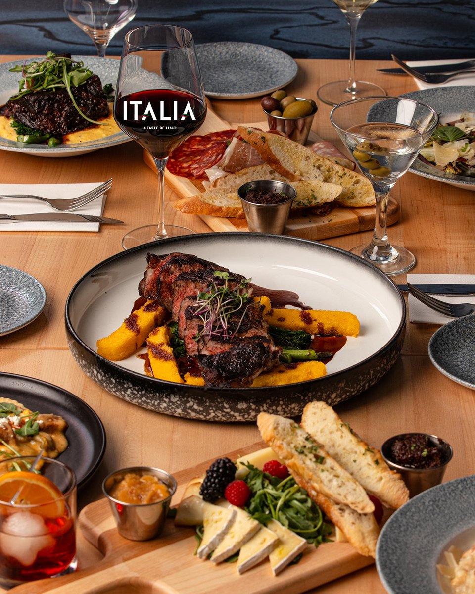 When you need an elegant, adult only experience with Italian flavours that you'll remember forever, Italia is the gorgeous date night that you need to experience. If you haven't been to Italia, what are you waiting for?!