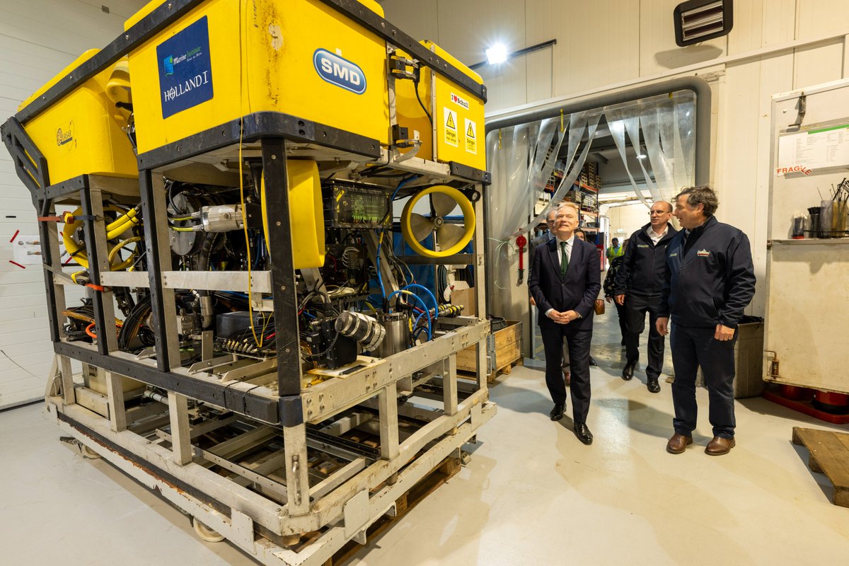 Marine Institute (@marineinst) on Twitter photo 📷Some more images from yesterday's visit of the French Ambassador to Ireland 🇫🇷 🇮🇪 His Excellency Mr <a href="/vincentguerend/">Vincent Guérend</a> to the RV Tom Crean and the Marine Institute in Galway.
Also included in the 📷are Xavier d'Argoeuves, Cultural Counsellor, French Embassy in Ireland, Delphine 📷Some more images from yesterday's visit of the French Ambassador to Ireland 🇫🇷 🇮🇪 His Excellency Mr <a href="/vincentguerend/">Vincent Guérend</a> to the RV Tom Crean and the Marine Institute in Galway.
Also included in the 📷are Xavier d'Argoeuves, Cultural Counsellor, French Embassy in Ireland, Delphine
