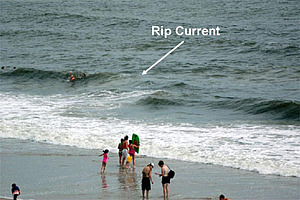 Going to the beach today? We have a Moderate rip current risk from Cape Hatteras to Duck, and a Low rip current risk from Surf City to Cape Hatteras. Before going to the beach make sure to check out the rip current forecast for the day at weather.gov/beach/mhx #ncwx #beach #obx